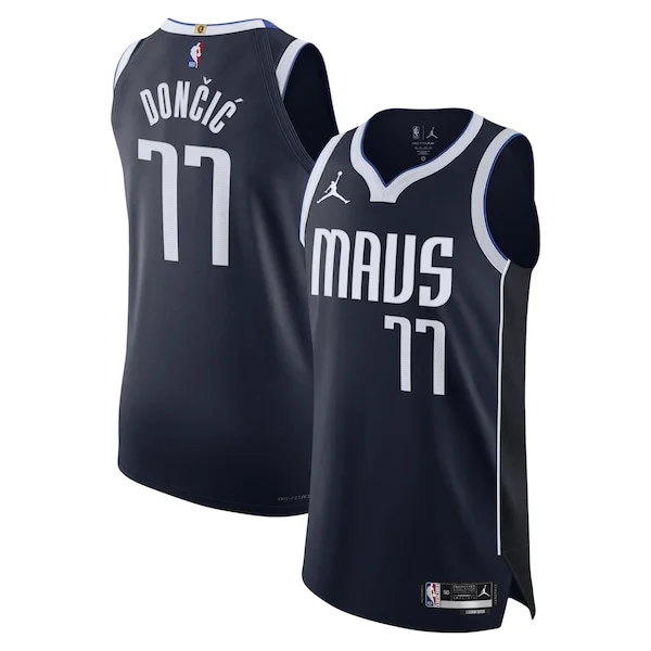 Accattivante Luka Dončić Dallas Mavericks Jordan Brand Authentic Player Jersey Statement Edition Navy