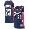 Accattivante Ottimo LeBron James Cleveland Cavaliers Women's Hardwood Classics Swingman Jersey Navy