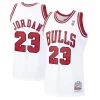 Ottimo Carino Fantastico Michael Jordan Chicago Bulls 1997/98 Hardwood Classics Authentic Jersey White/Black/Scarlet