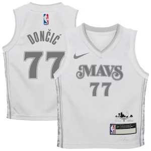 Resistente Cool Luka Dončić Dallas Mavericks Nike Preschool 2024/25 Swingman Player Jersey City Edition White